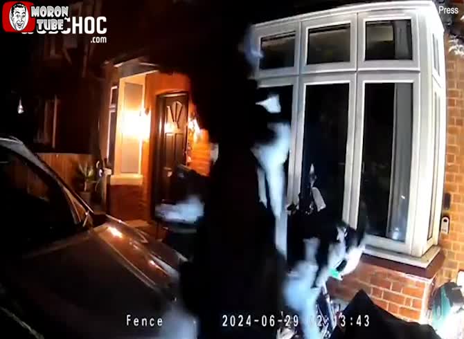 Video :Unbelievable motorbike theft at night with radio broadcaster Leona Graham